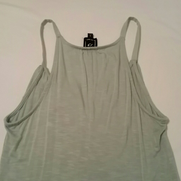 One Sept 1.9 Ruffle Tank Size Small - Picture 5 of 8